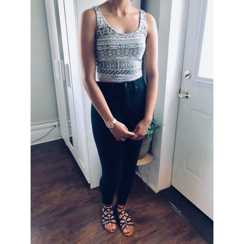 Hollister Tribal Crop Top